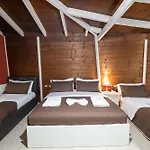 Aria Ξενοδοχείο 3*